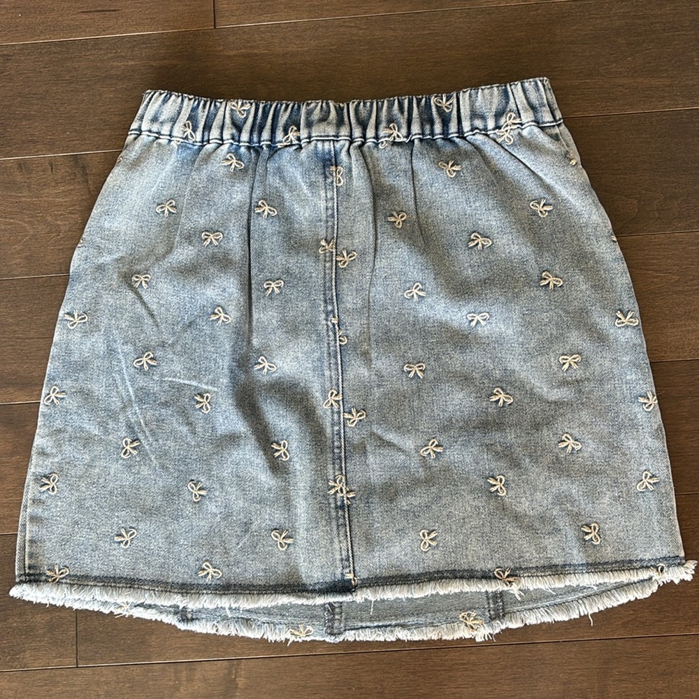 Denim Embroidered Bows Skirt - Picture 5 of 6